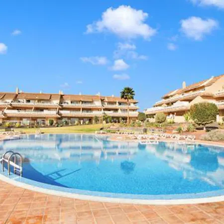 Royal Marine Golf V Con Piscina
